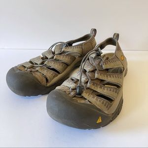 KEEN Outdoor Hiking Sandal Mens Size 10 waterproof